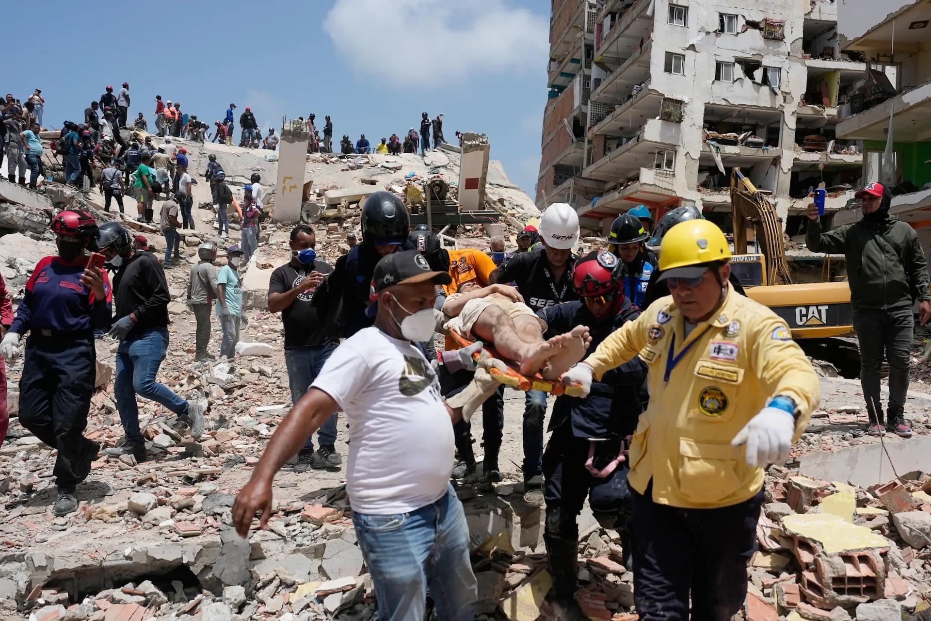 After an earthquake, how long can trapped victims survive?