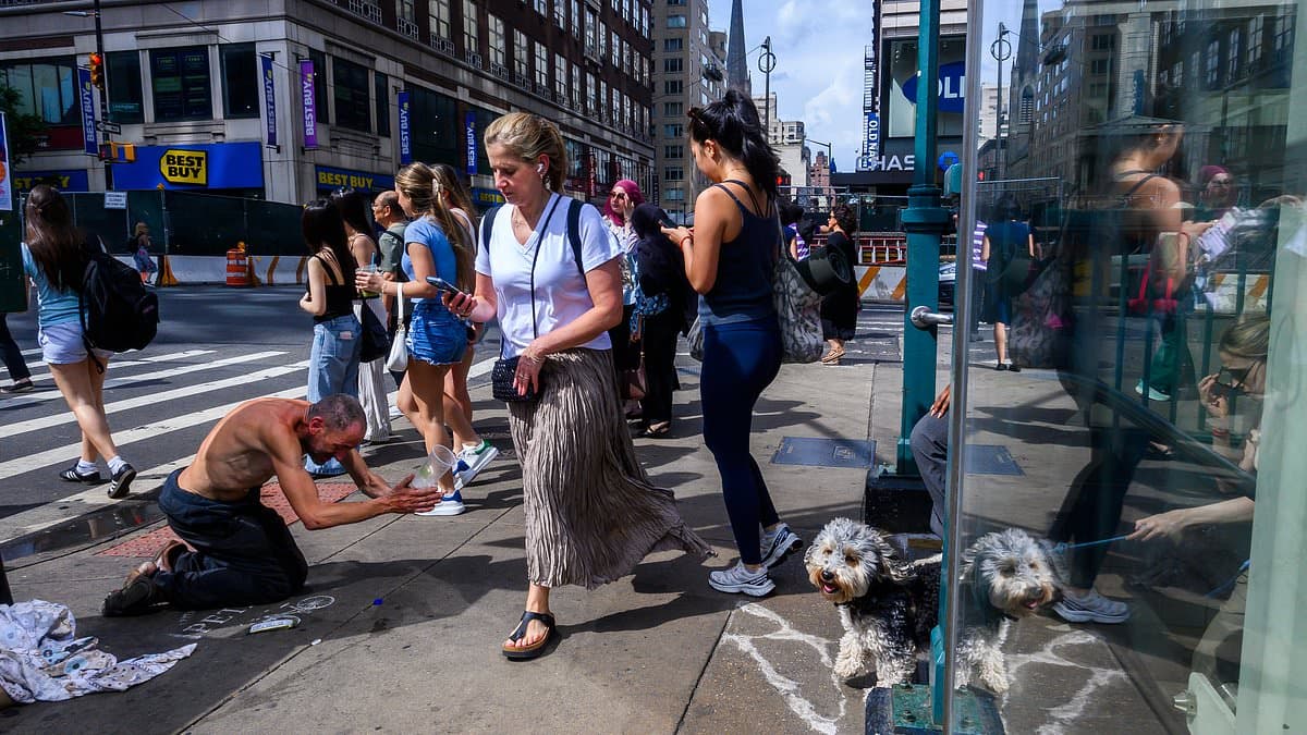 Residents of ritzy neighborhood furious over homeless shelter proposal