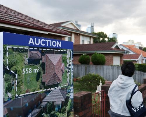 Auction clearance rates continue to hover under 50% – as it happened
