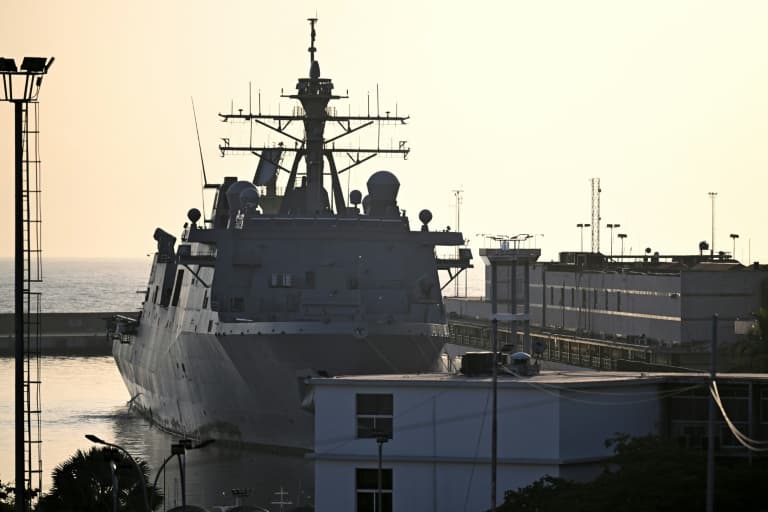 Venezuela's quake-hit La Guaira port 'operational': US military