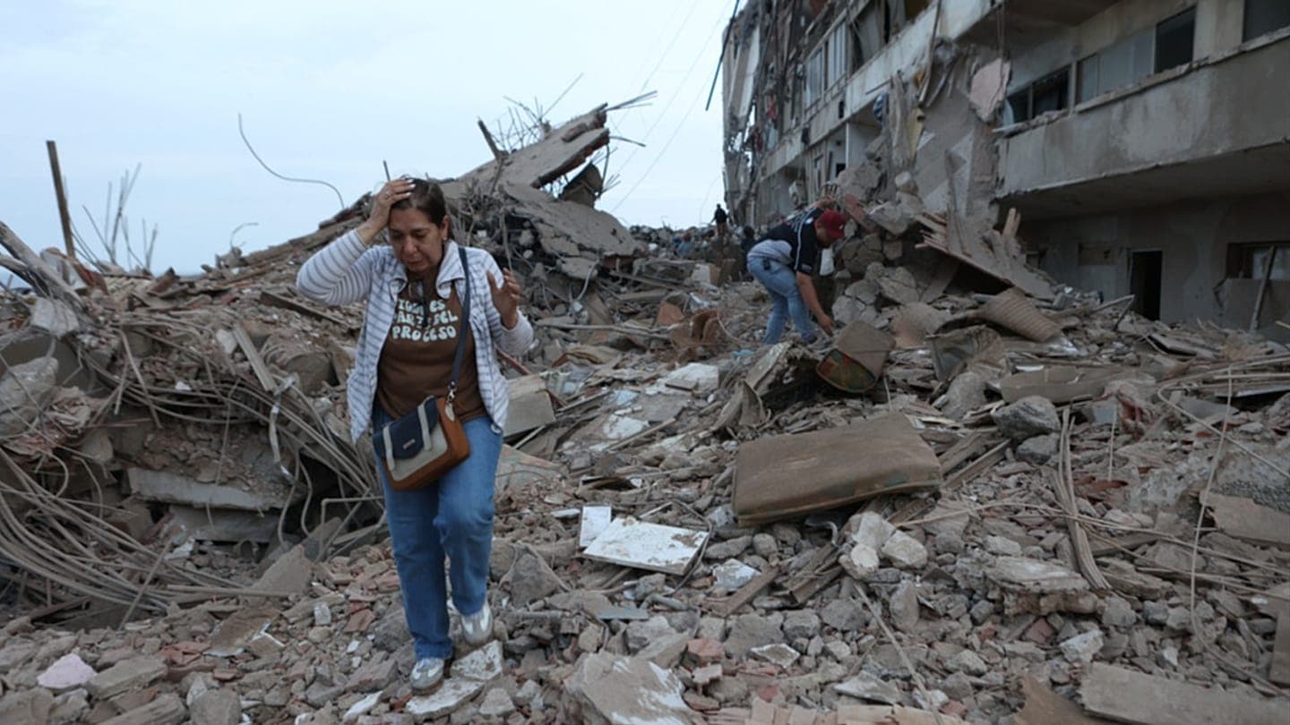 Deal toll from Venezuela earthquakes rises to 235 as state-led search and rescue efforts continue