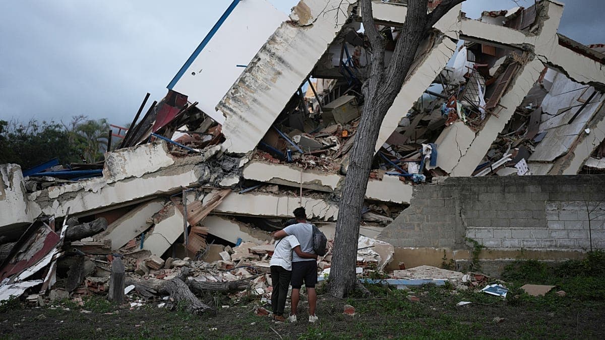 More than 68,000 people still missing in Venezuela after earthquakes