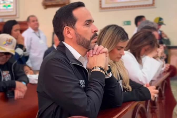 President-elect De la Espriella of Colombia visits Catholic shrines to pray for the nation
