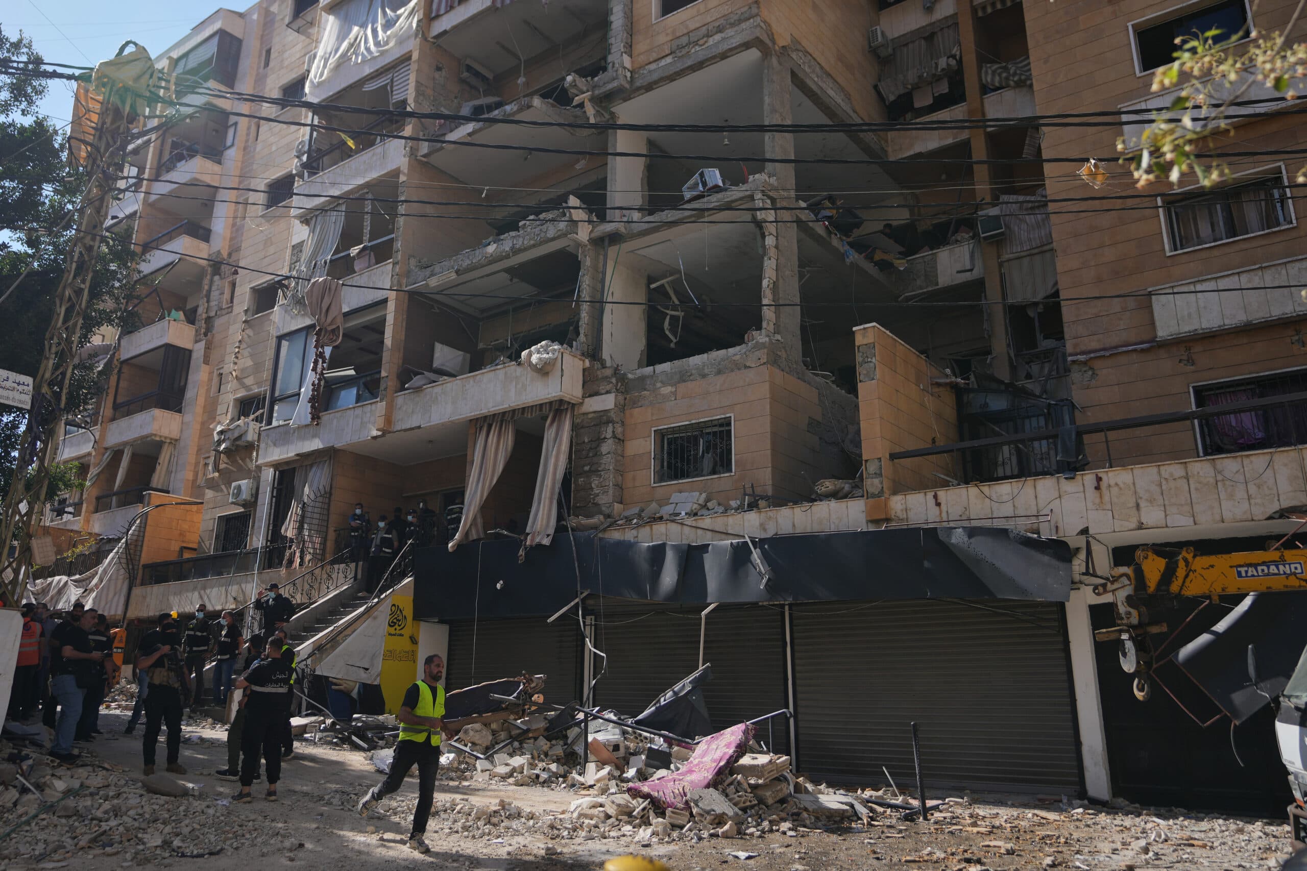 Israel Kills Eight in Strike on Lebanon; US Rescues Helicopter Crew From Hormuz